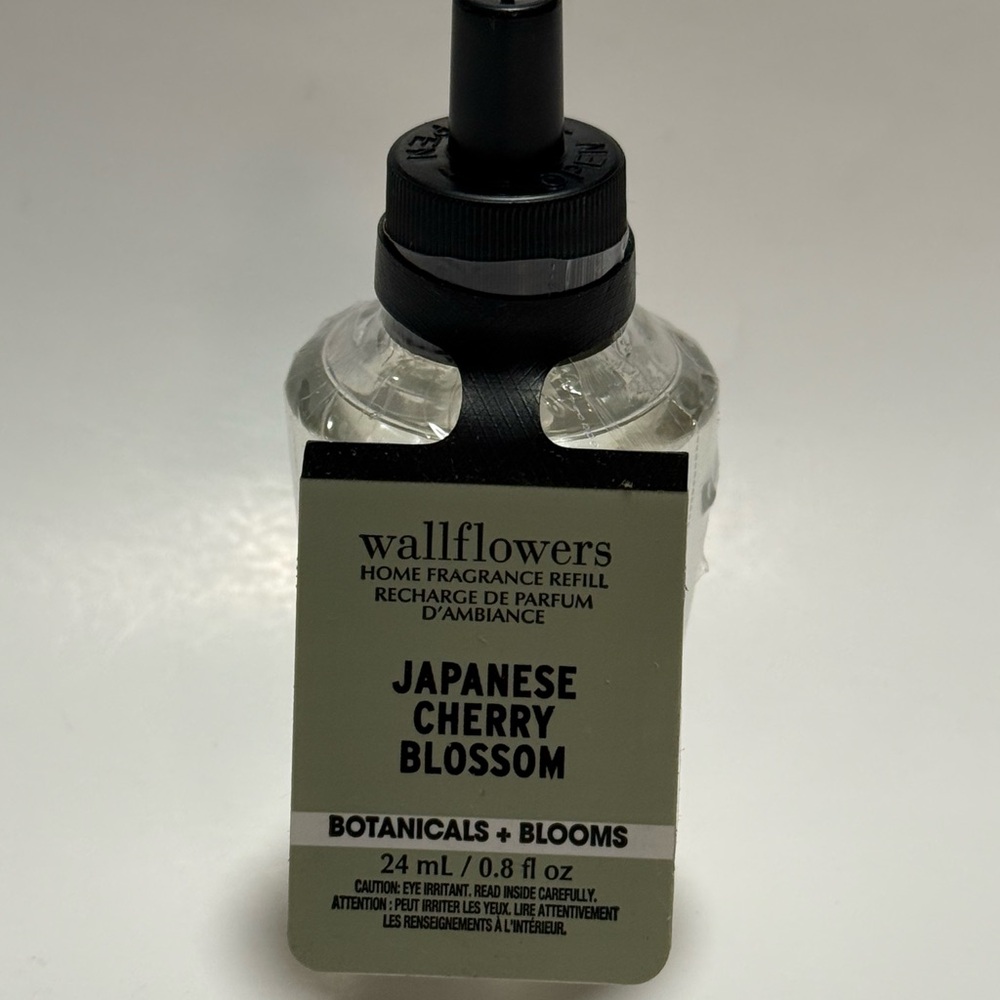 Wallflower Japanese Cherry Blossom Home Fragrance Refill